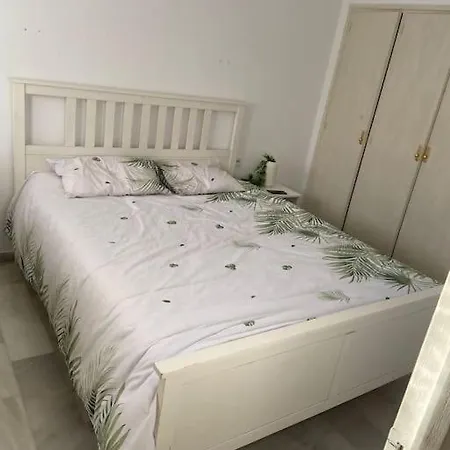 2 Bedroom Flat In Golden Mile For 4 People Max *