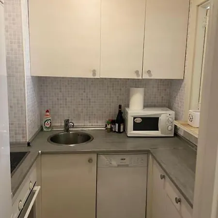 2 Bedroom Flat In Golden Mile For 4 People Max *